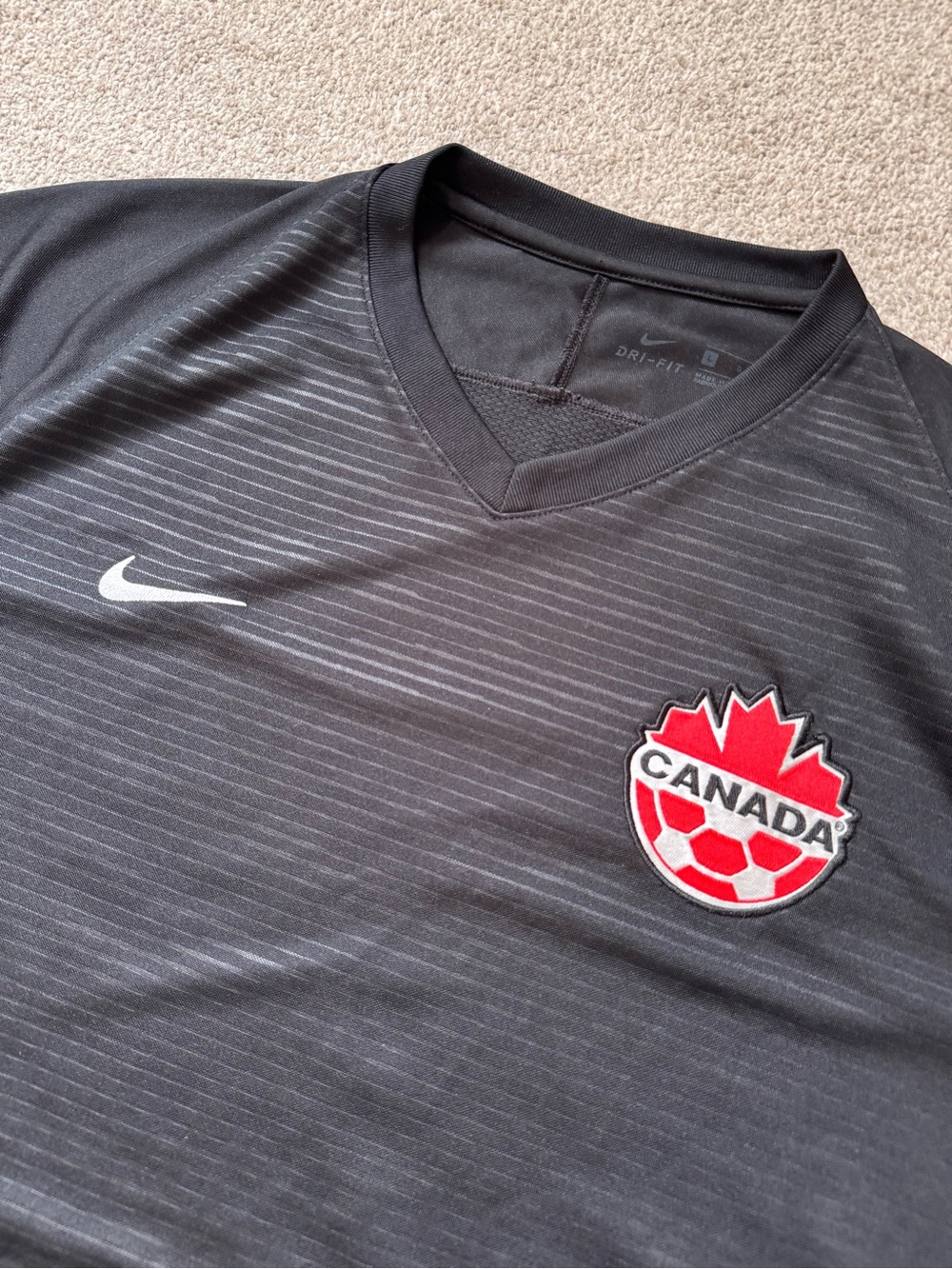 Mens Nike Team Canada World Cup Soccer Jersey Size Large Slim Fit